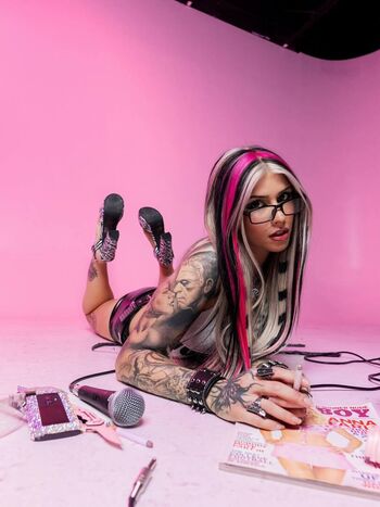 Leaked Nina bott/ private photo viral onlyfans