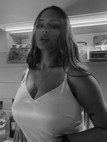 Full leaked Lucile private photo