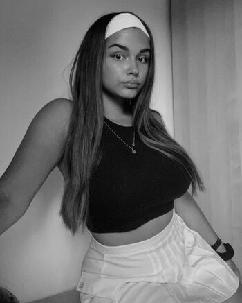 Full leaked Lucile private photo