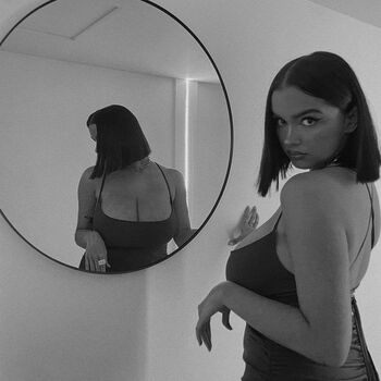Full leaked Lucile private photo