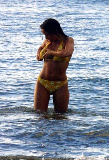 Lucinda Rhodes Flaherty