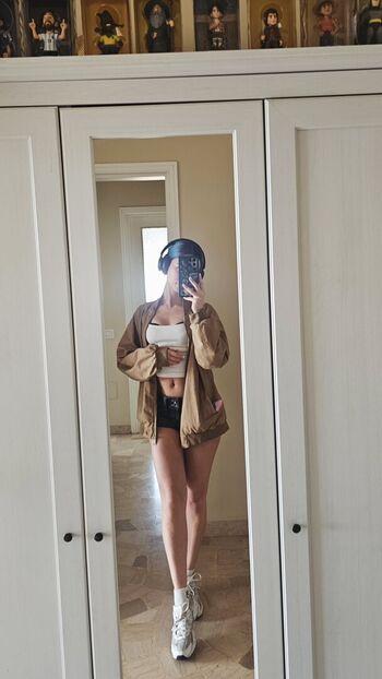 Full leaked Lucrelisa private photo