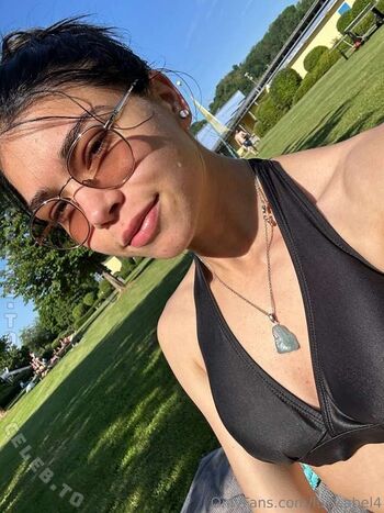 Full leaked Lucy abel private photo