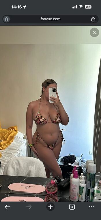 Full leaked Lucy fairwyn private photo