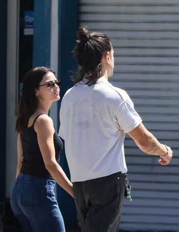 Full leaked Lucy hale page private photo