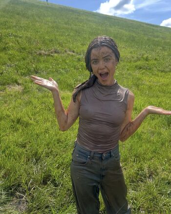 Full leaked Lucy hale private photo