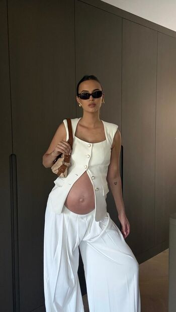 Full leaked Lucy watson private photo