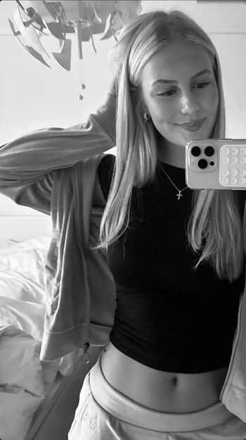 Full leaked Luisa mnck private photo