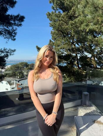 Full leaked Lulasmoothie private photo