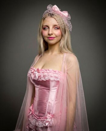 Full leaked Lunacantsee page private onlyfans photo