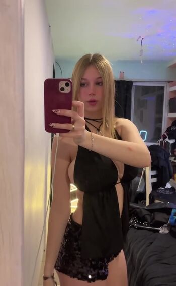 Full leaked Luu dailoff private photo