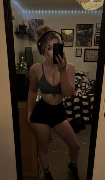 Full leaked Luuucy private photo
