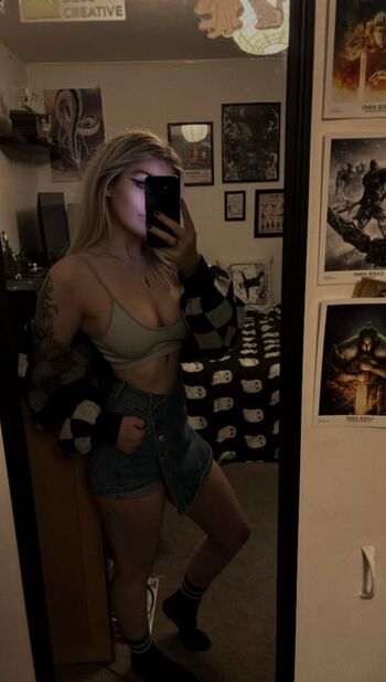 Full leaked Luuucy private photo