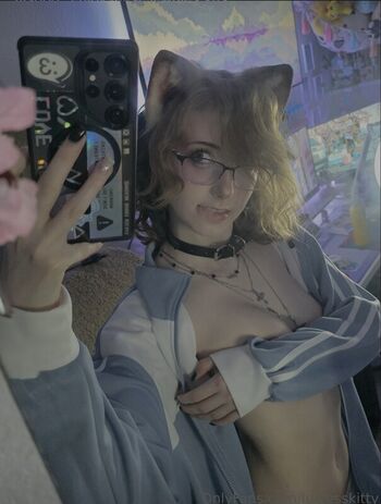 Full leaked Luvlesskitty private photo