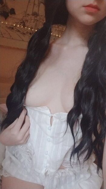 Full leaked Luvmepleas private photo