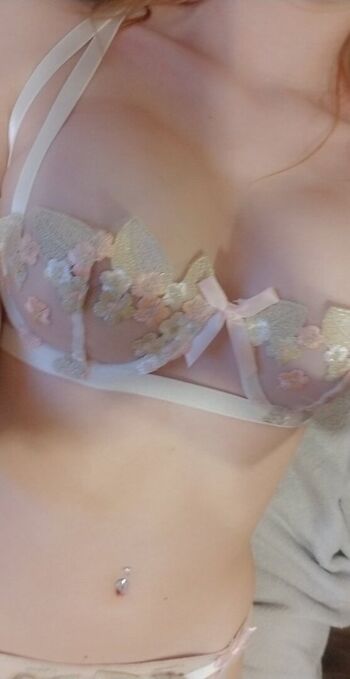 Full leaked Luvmepleas private photo