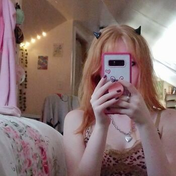 Full leaked Luvmepleas private photo
