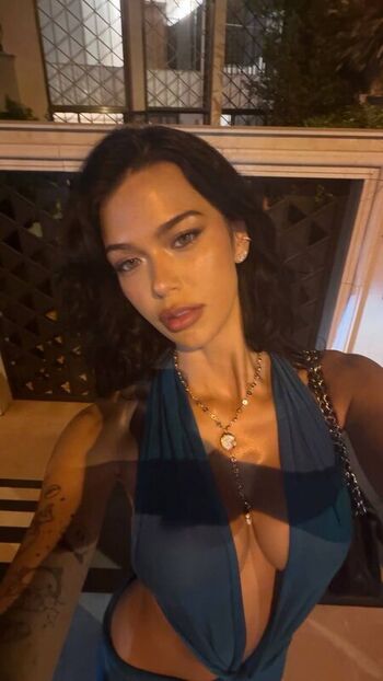 Full leaked Luvstruck private photo