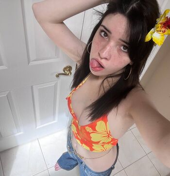 Full leaked Luvstuffer private photo