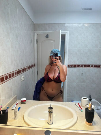 Full leaked Lydia whitaker private photo