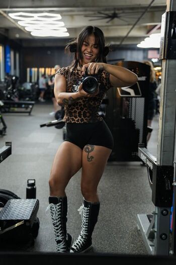 Full leaked Lyladotfit private photo