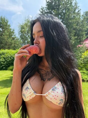 Full leaked Lyna com private photo