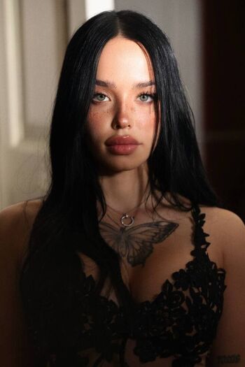 Full leaked Lyna com private photo