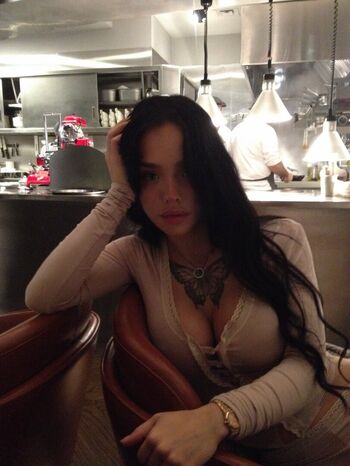 Full leaked Lyna com private photo