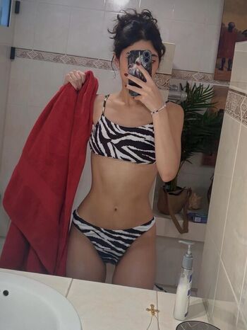 Full leaked Lynda parra page private photo