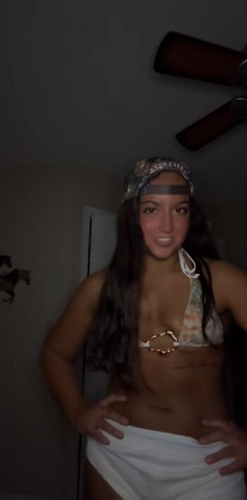 Full leaked Lyssafount private photo