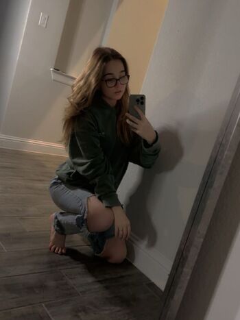 Full leaked Lyssaurora private photo