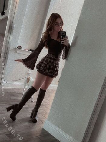 Full leaked Lyssaurora private photo