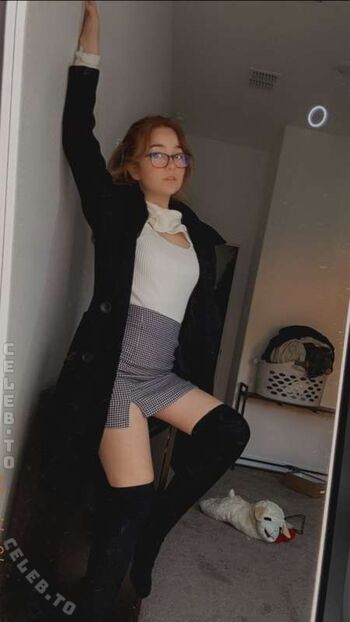 Full leaked Lyssaurora page private photo