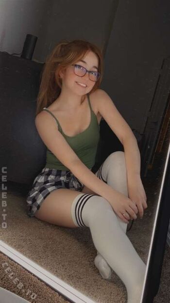 Full leaked Lyssaurora page private photo