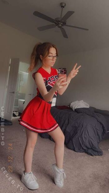 Full leaked Lyssaurora page private photo