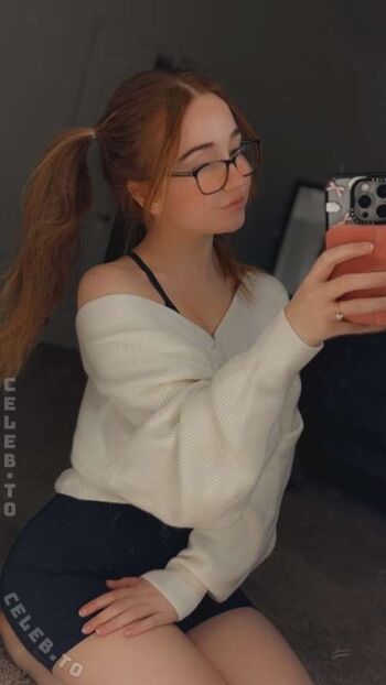 Full leaked Lyssaurora page private photo