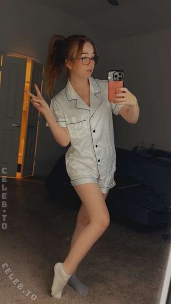 Full leaked Lyssaurora page private photo