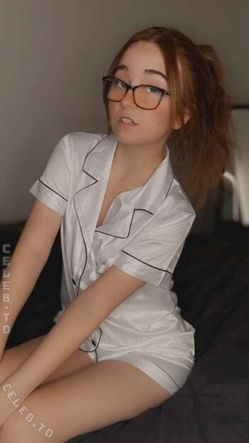 Full leaked Lyssaurora page private photo