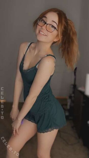 Full leaked Lyssaurora page private photo