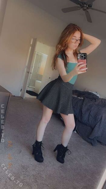 Full leaked Lyssaurora page private photo