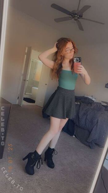 Full leaked Lyssaurora page private photo