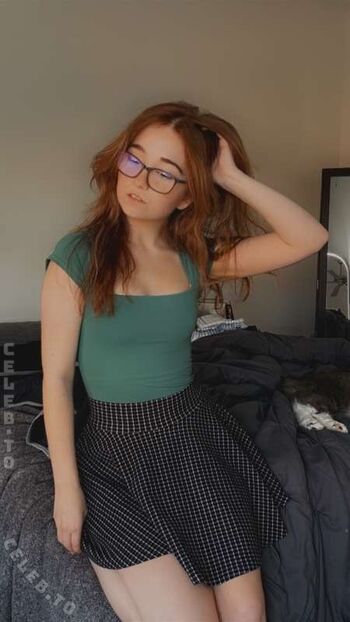 Full leaked Lyssaurora page private photo