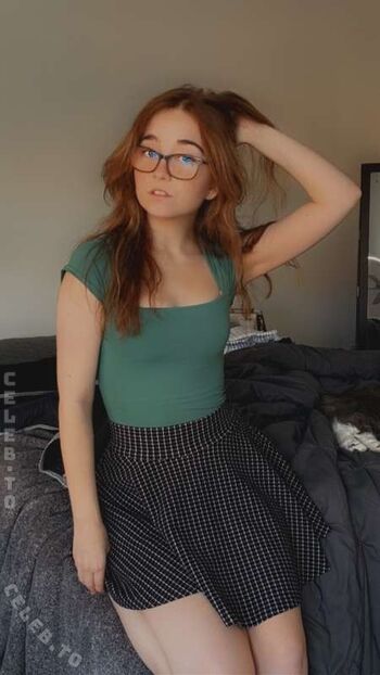 Full leaked Lyssaurora page private photo
