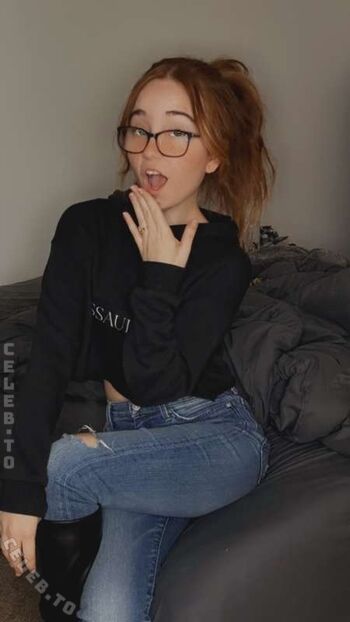 Full leaked Lyssaurora page private photo