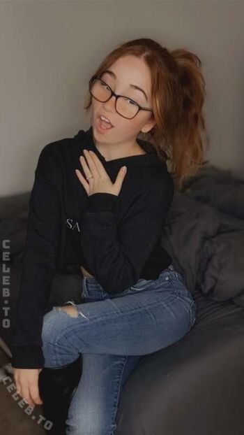 Full leaked Lyssaurora page private photo