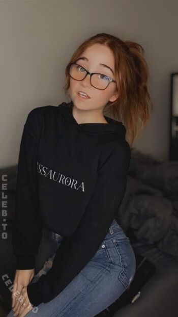 Full leaked Lyssaurora page private photo