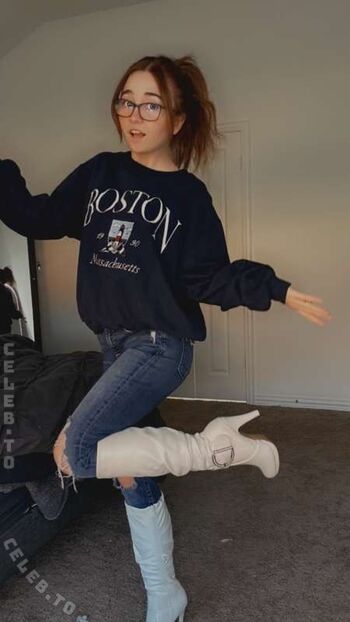 Full leaked Lyssaurora page private photo