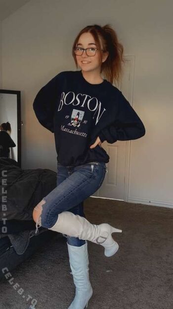 Full leaked Lyssaurora private photo