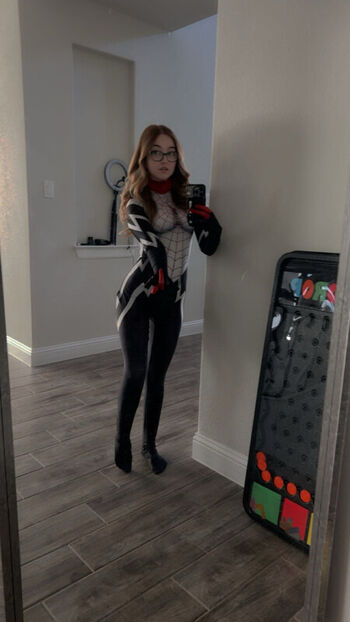 Full leaked Lyssaurora page private photo