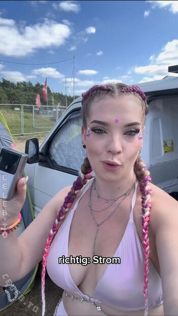Full leaked M ellixx private photo